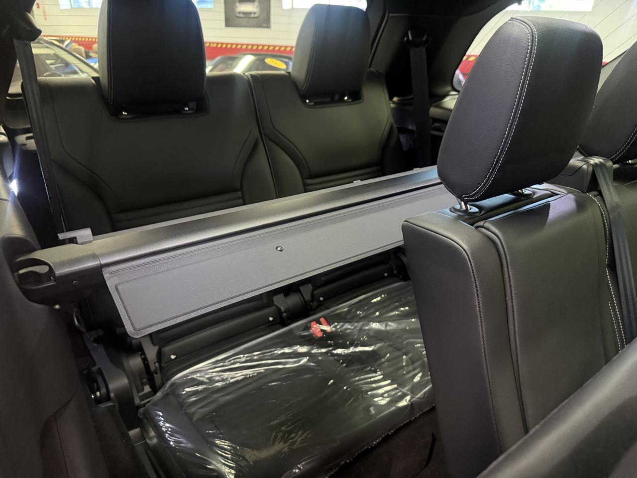 Land Rover Discovery S 2023