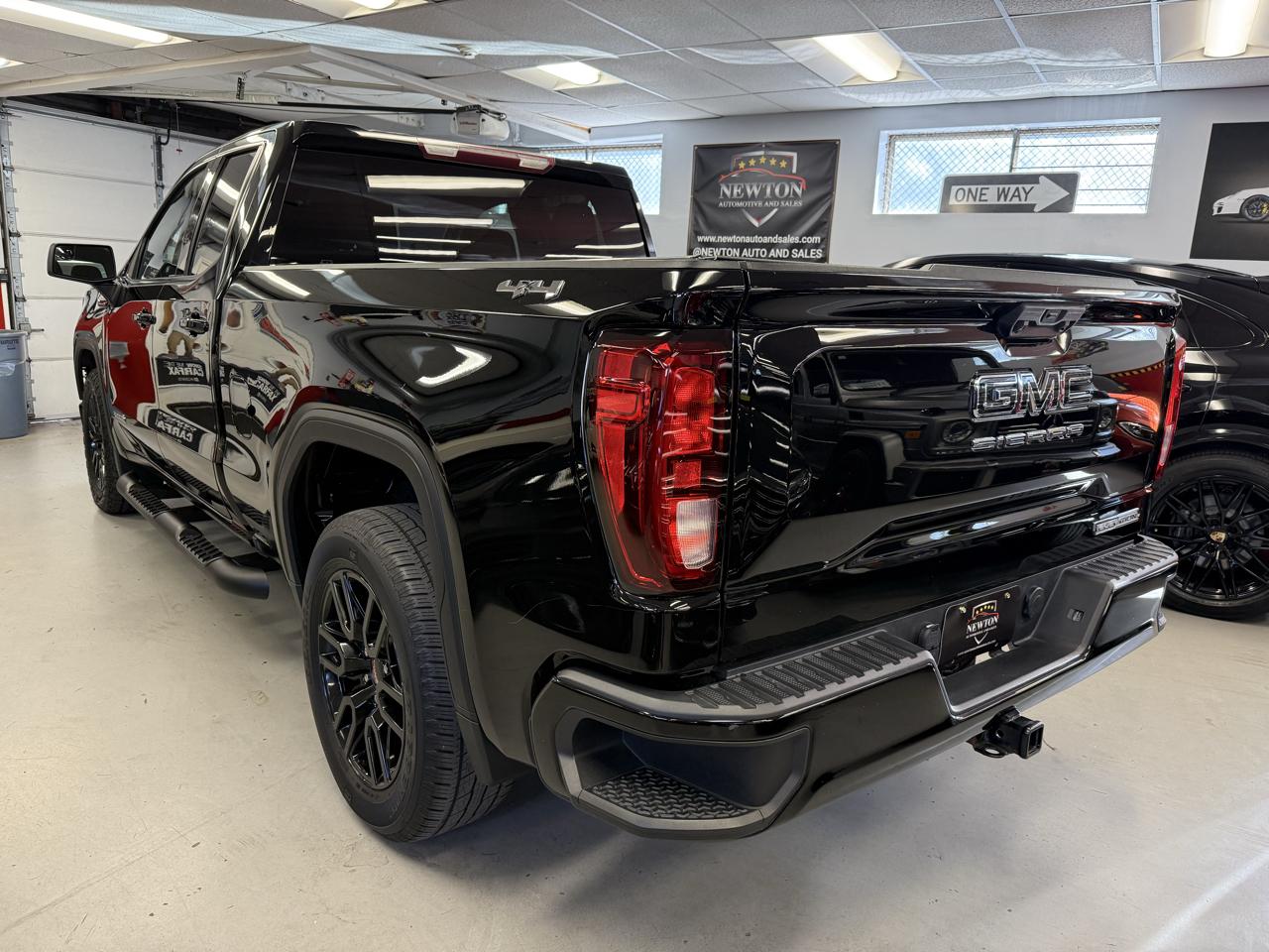 GMC Sierra 1500 Elevation Double Cab 4WD 2023