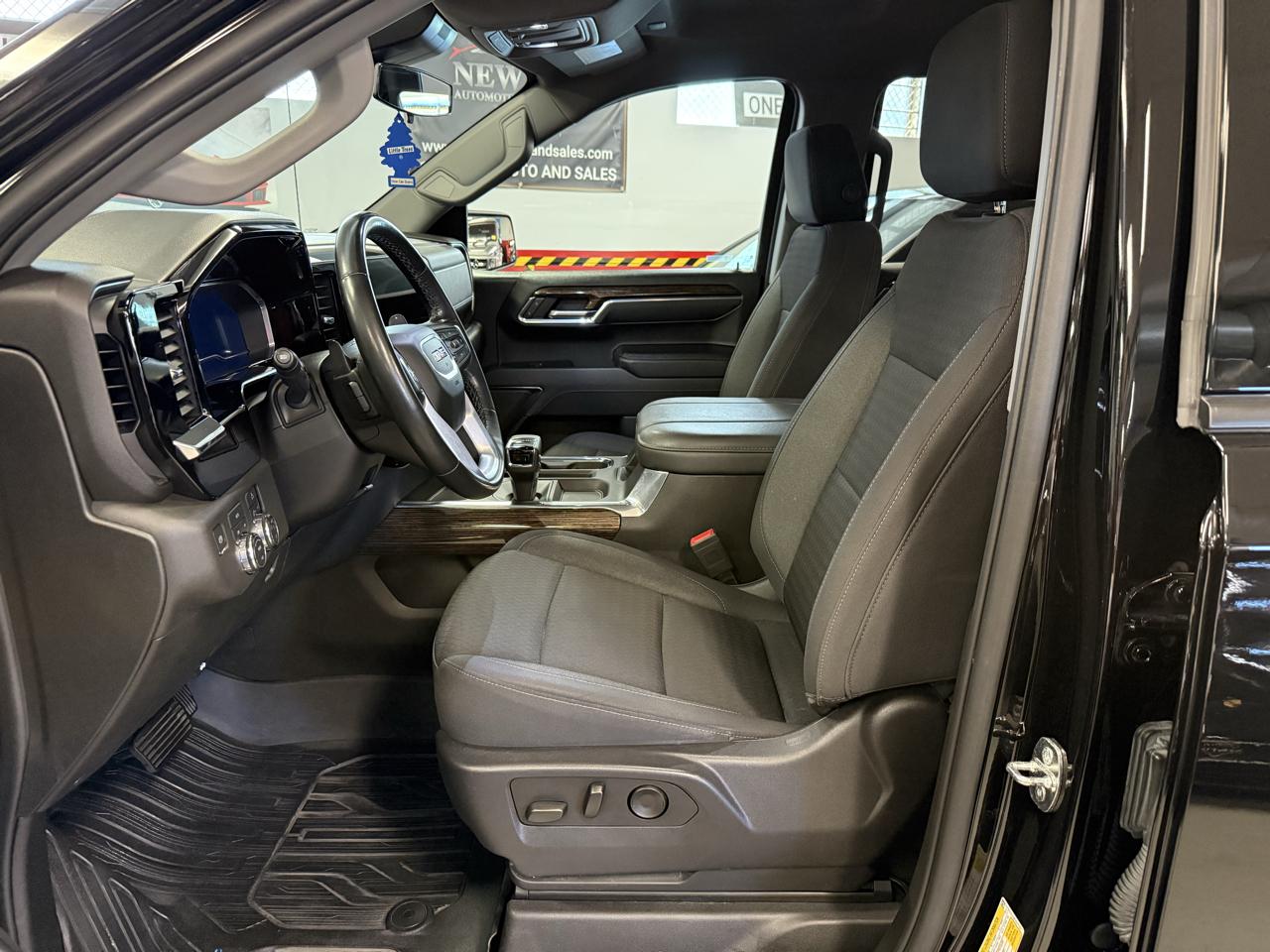 GMC Sierra 1500 Elevation Double Cab 4WD 2023