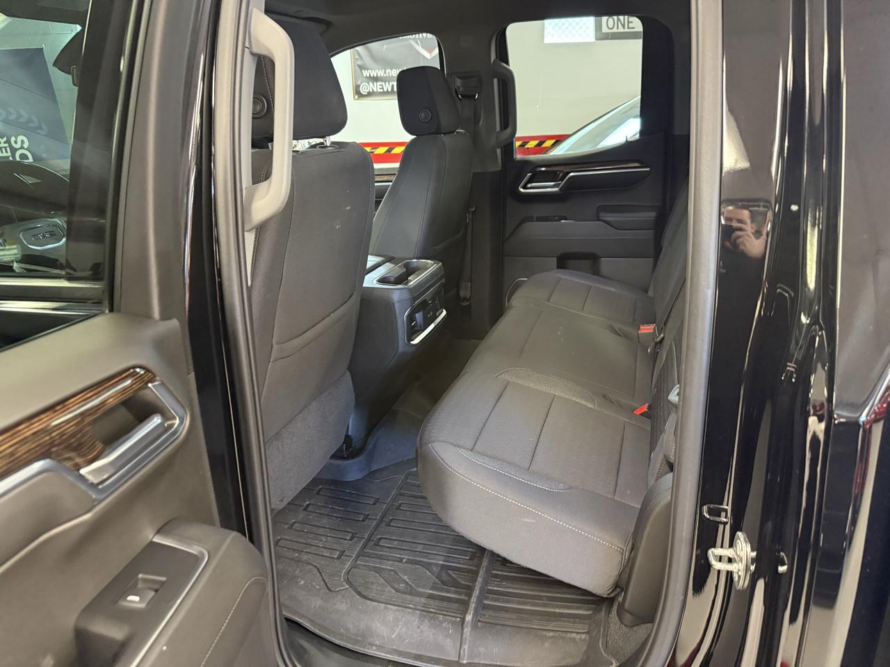 GMC Sierra 1500 Elevation Double Cab 4WD 2023