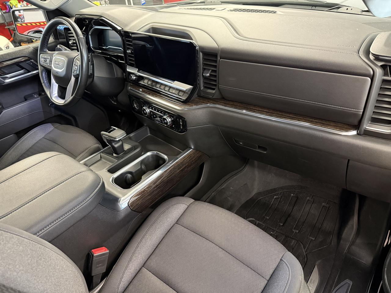 GMC Sierra 1500 Elevation Double Cab 4WD 2023