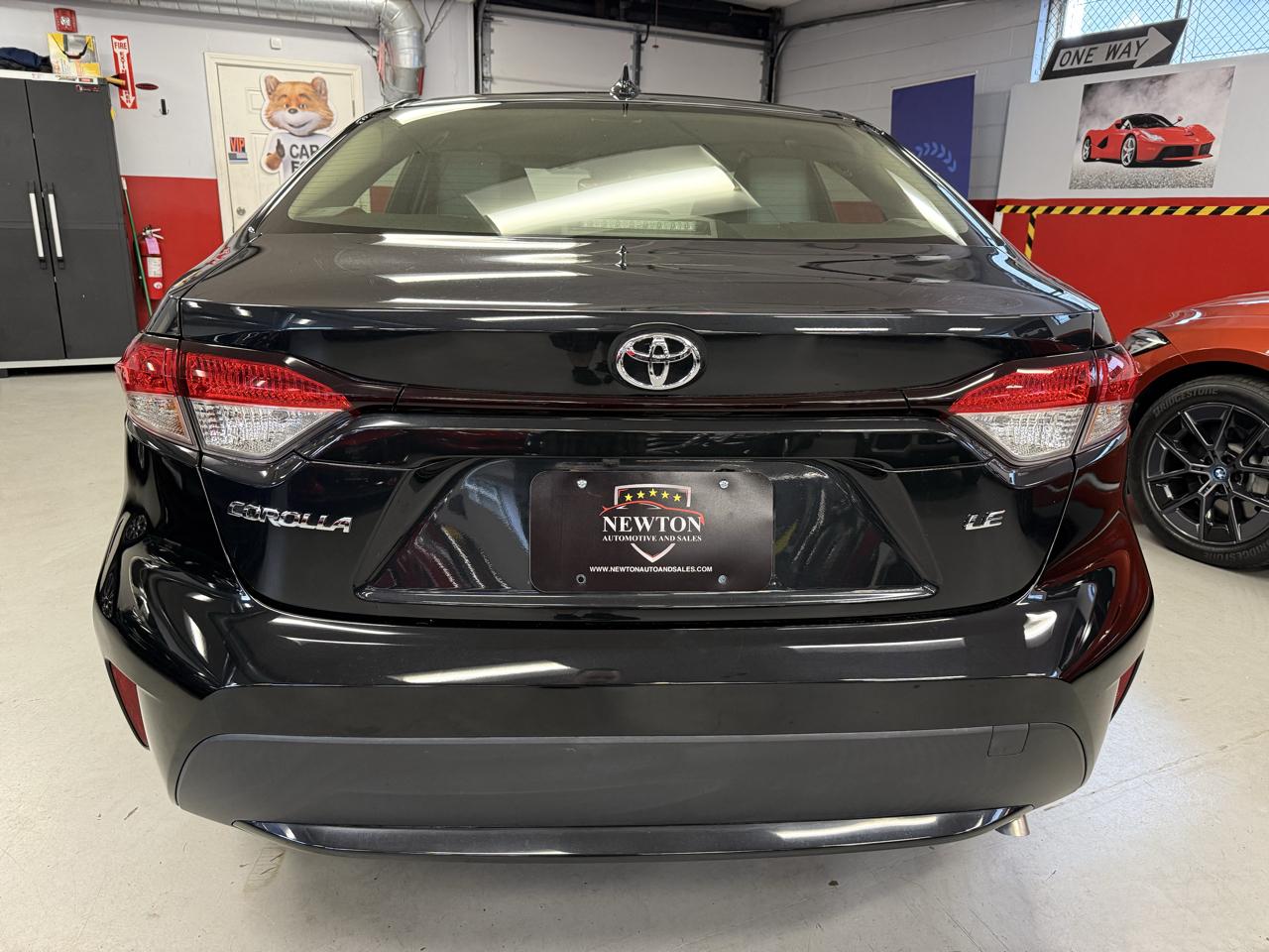 Toyota Corolla LE 2021