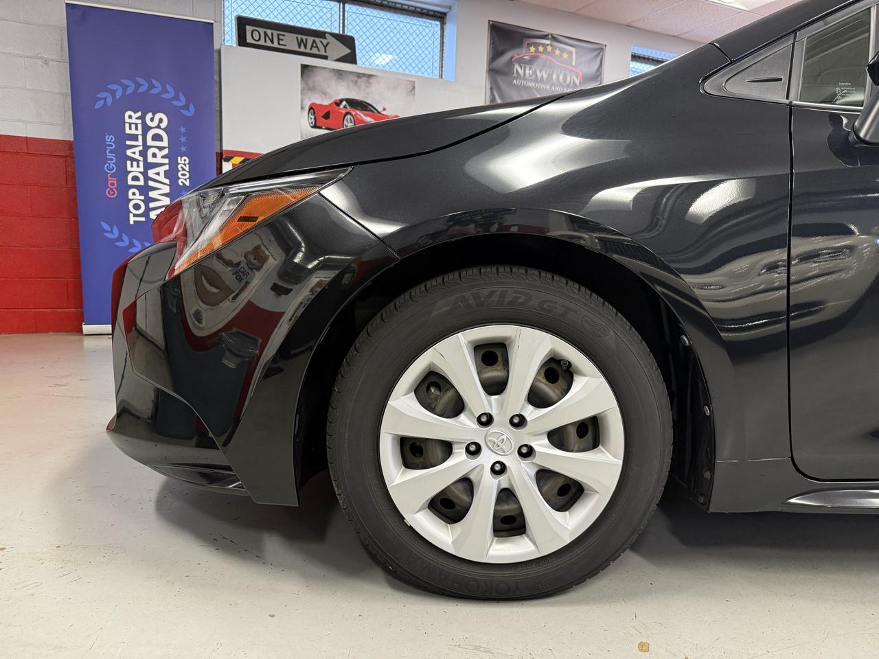 Toyota Corolla LE 2021