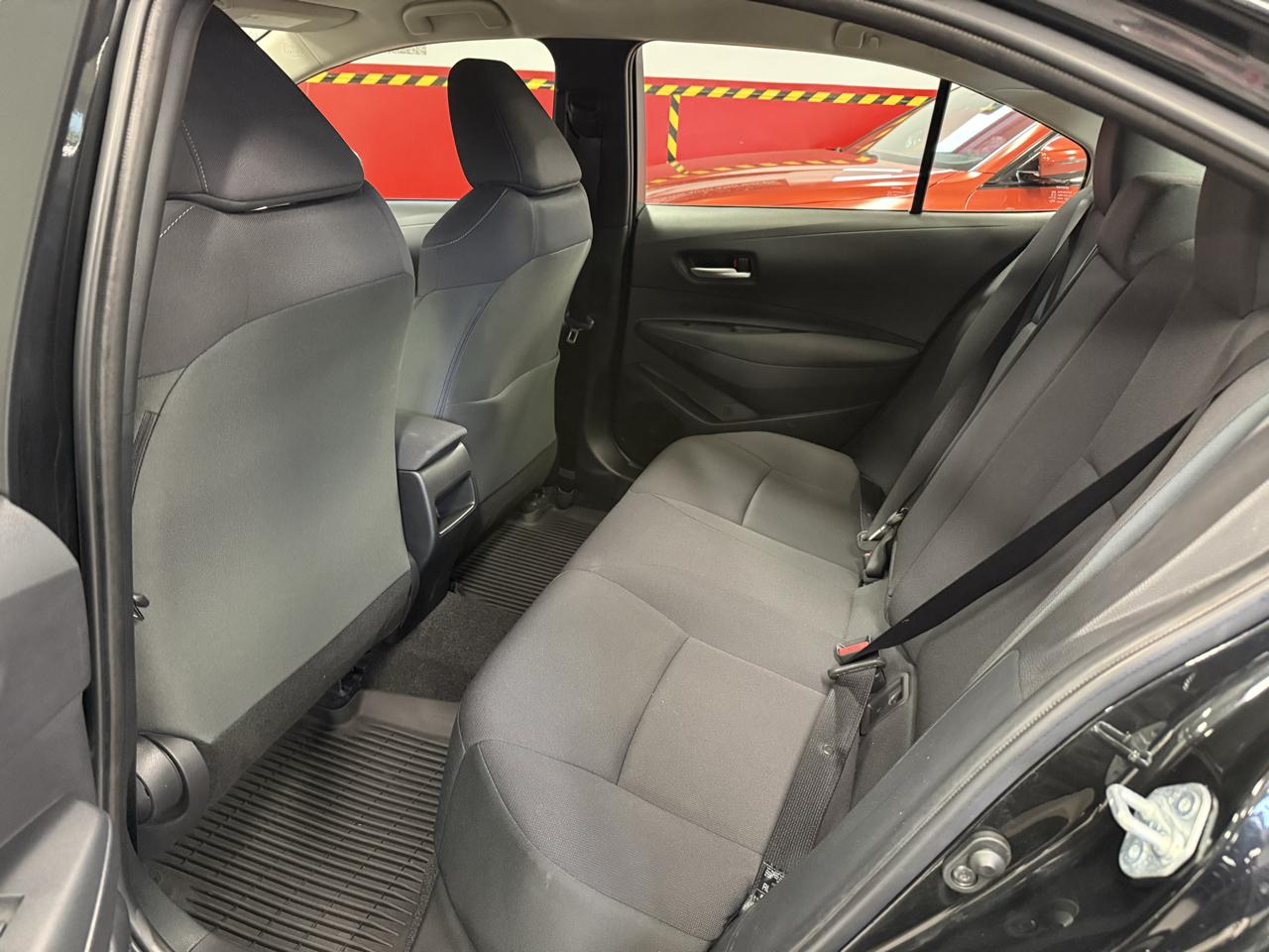 Toyota Corolla LE 2021