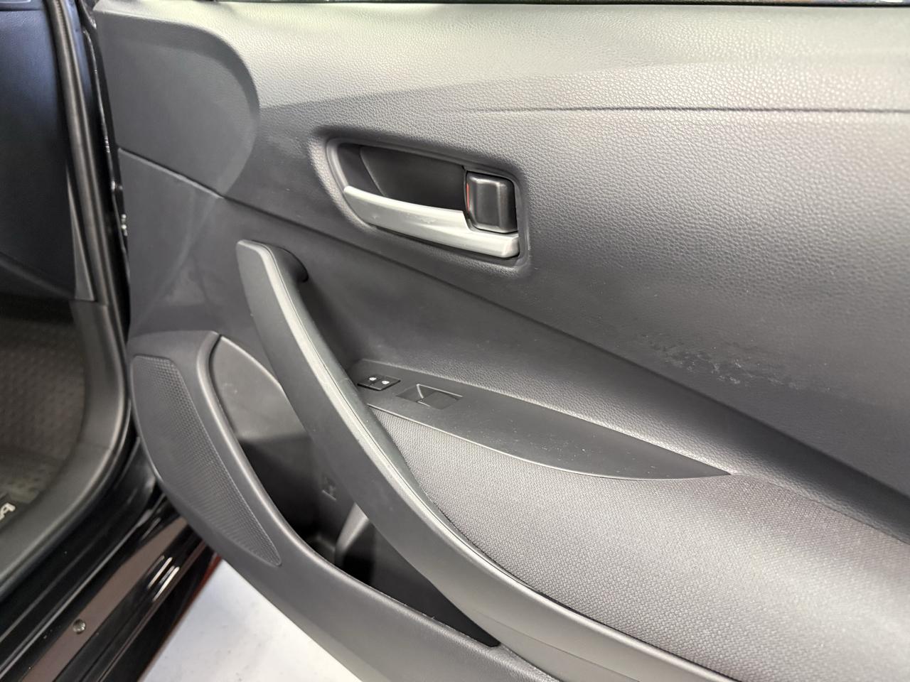 Toyota Corolla LE 2021