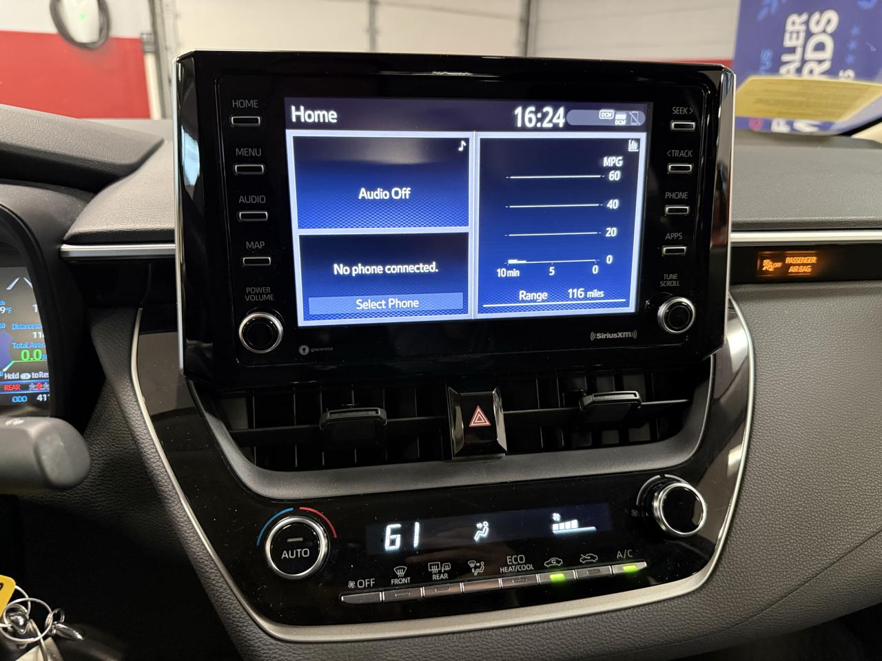 Toyota Corolla LE 2021