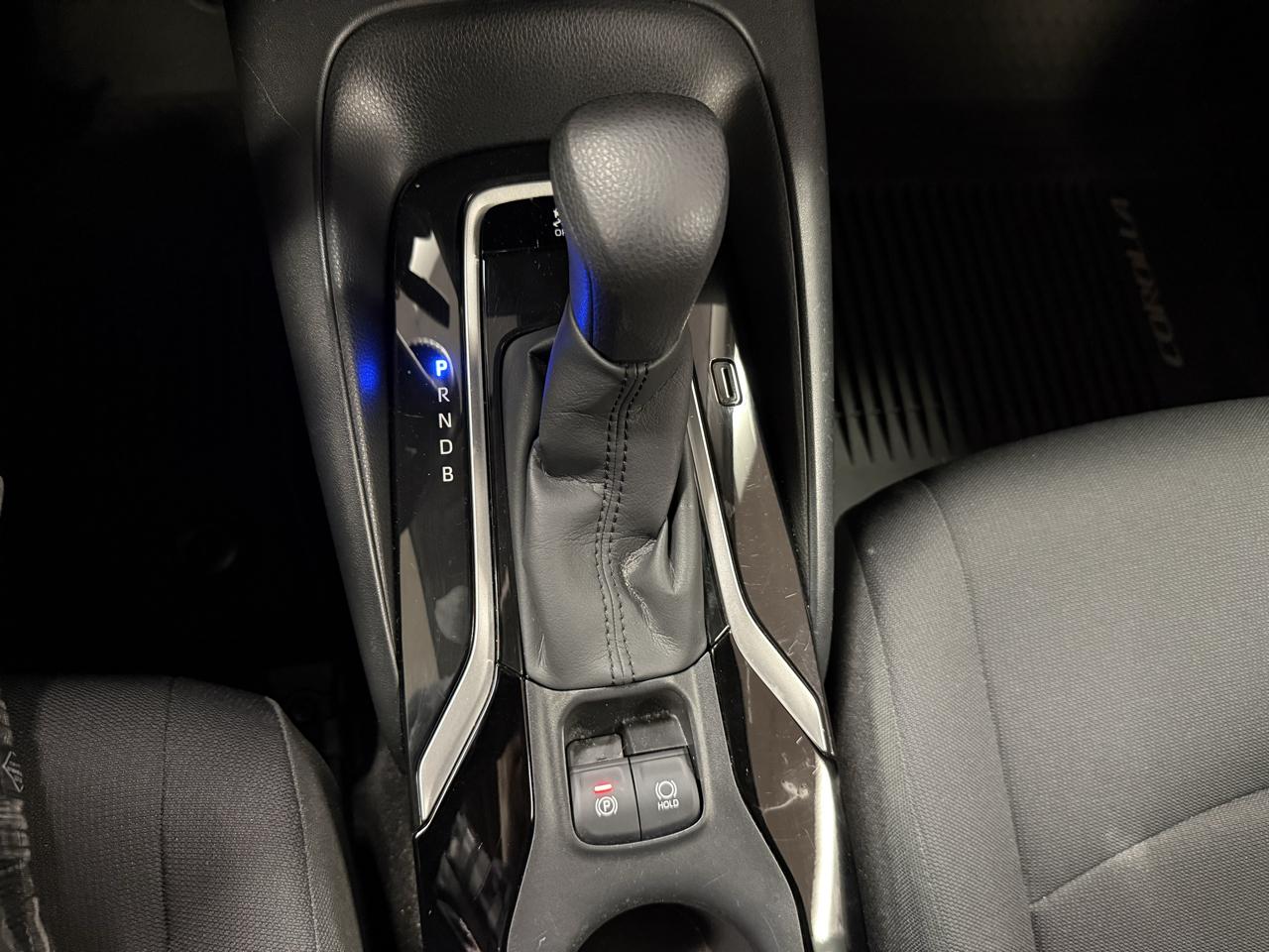 Toyota Corolla LE 2021