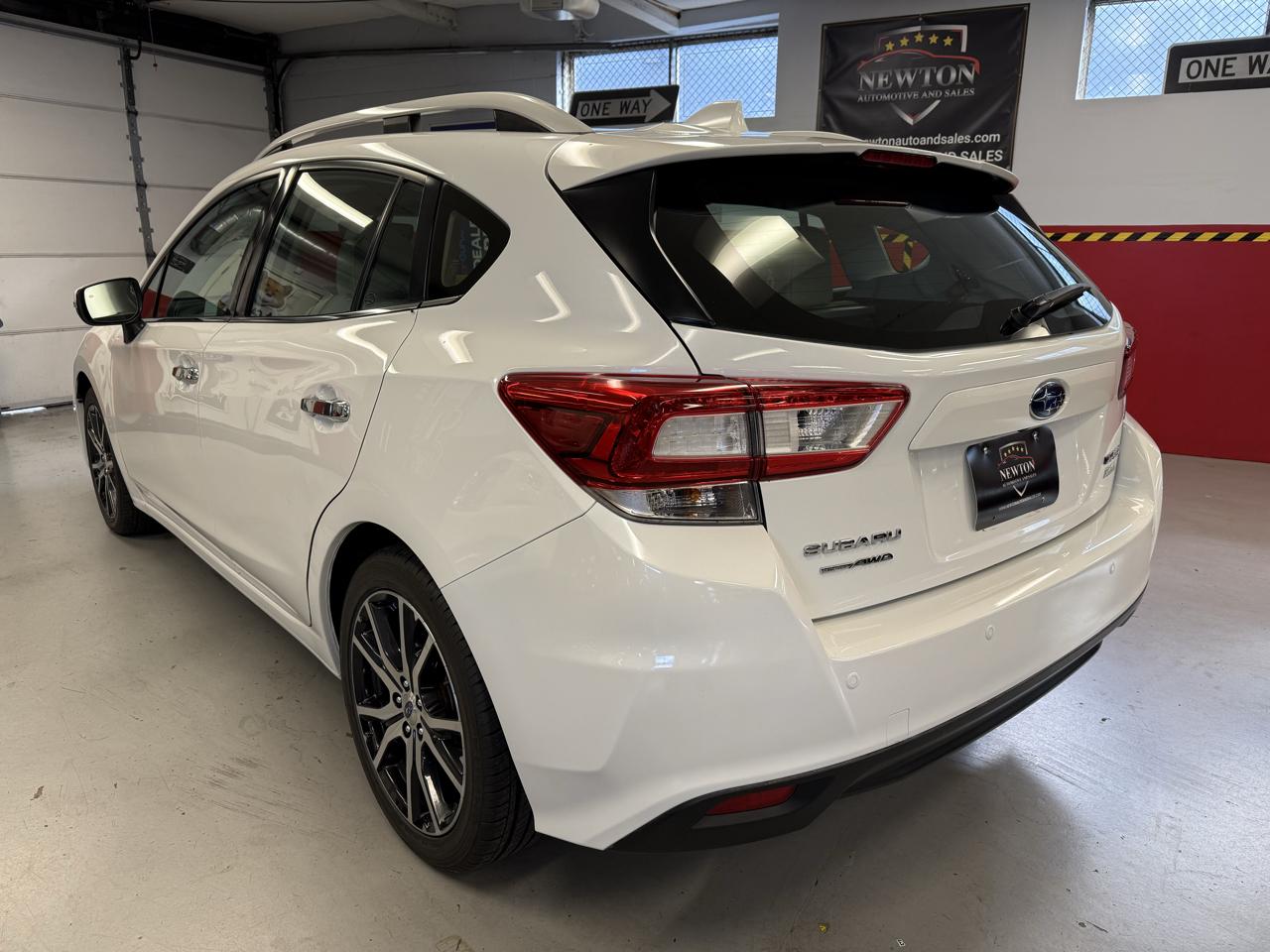 Subaru Impreza 2.0i Limited CVT 5-Door 2017