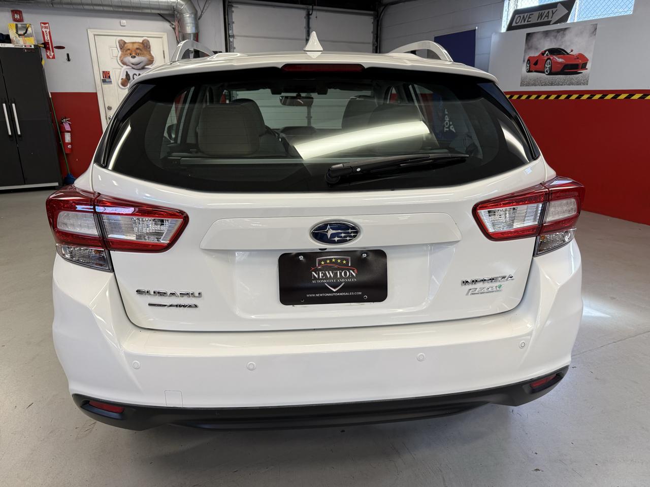 Subaru Impreza 2.0i Limited CVT 5-Door 2017