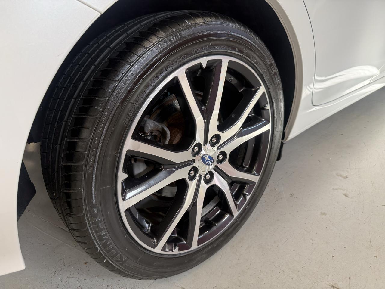 Subaru Impreza 2.0i Limited CVT 5-Door 2017