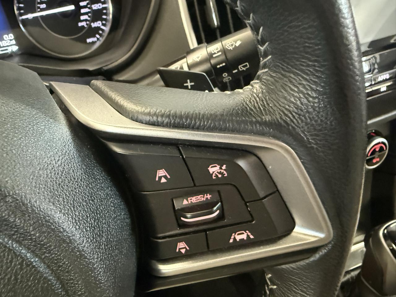 Subaru Impreza 2.0i Limited CVT 5-Door 2017