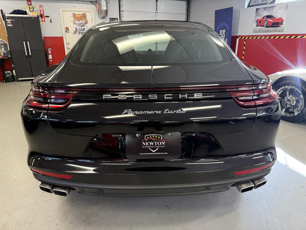 Porsche Panamera Turbo AWD 2017