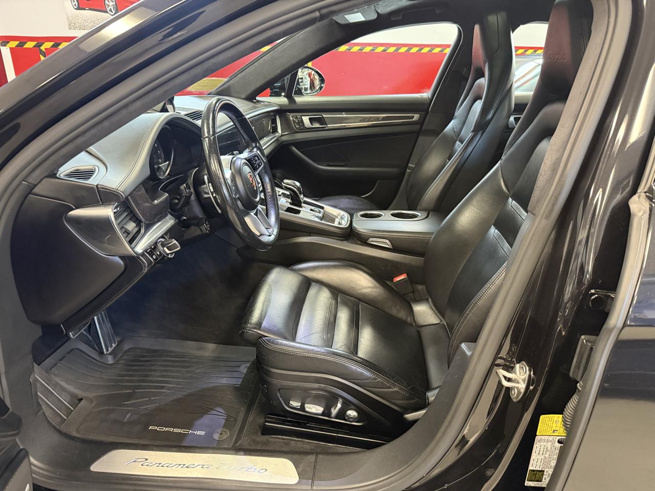 Porsche Panamera Turbo AWD 2017