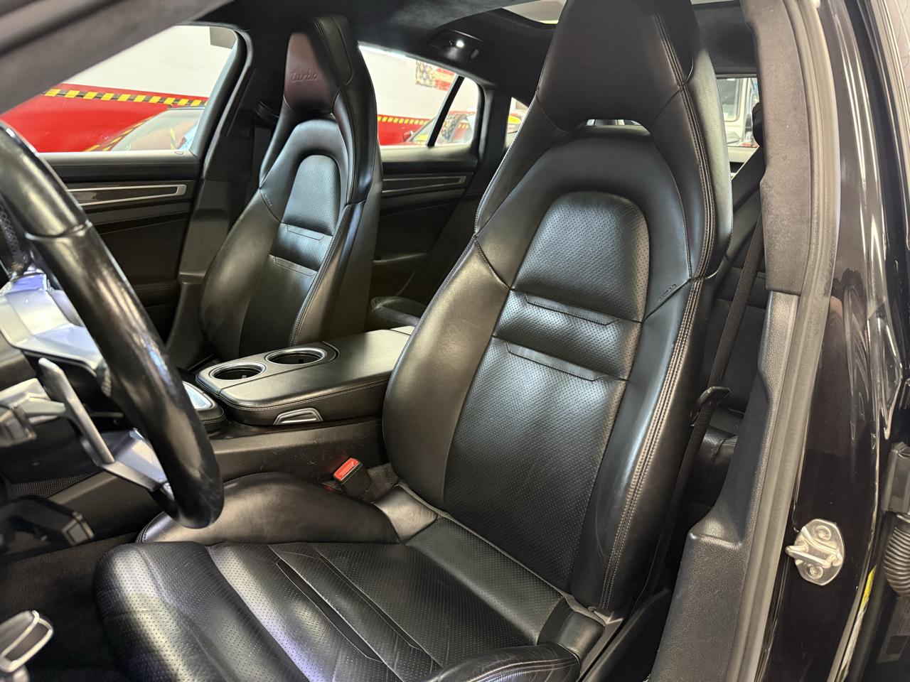 Porsche Panamera Turbo AWD 2017