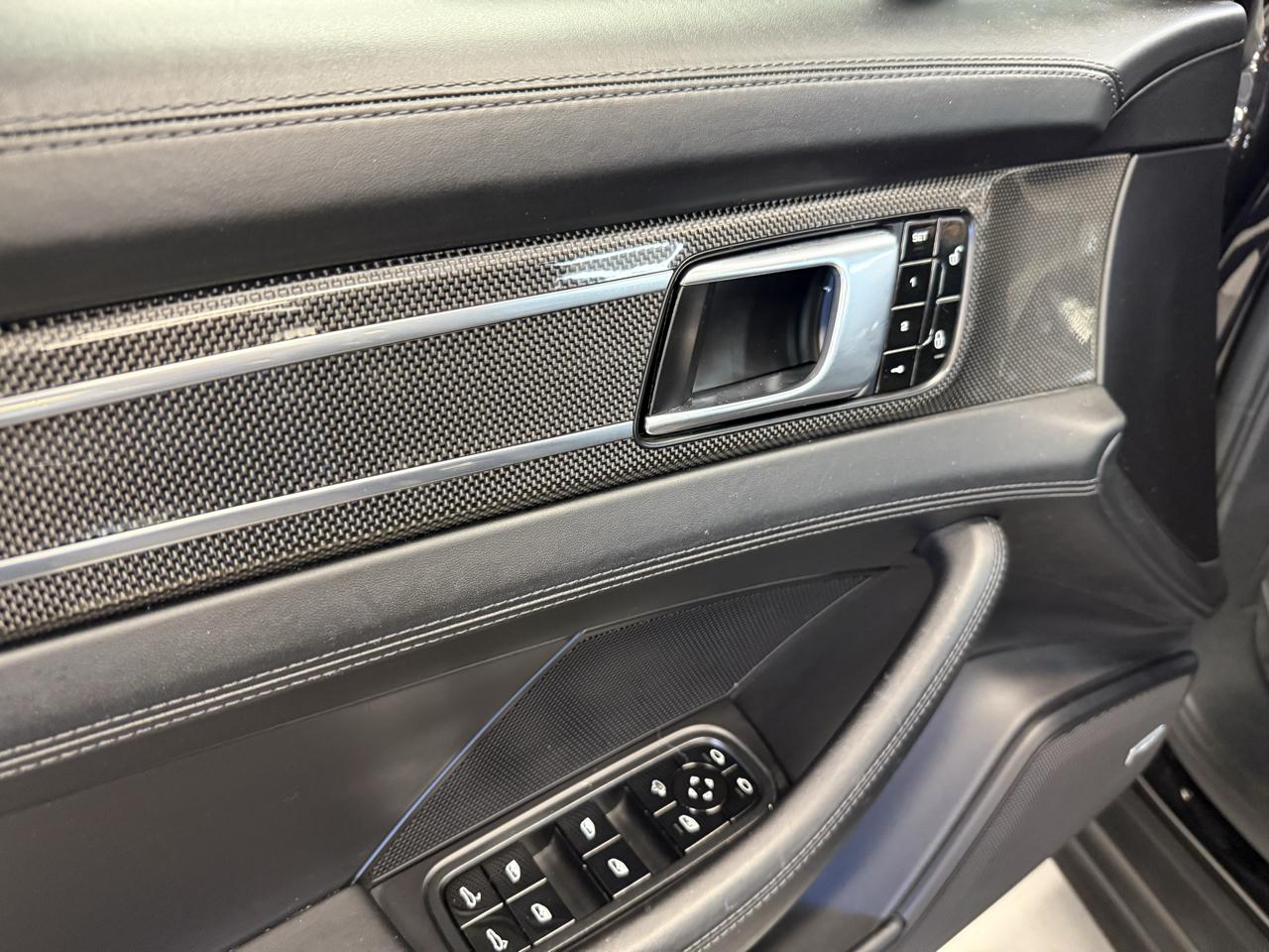 Porsche Panamera Turbo AWD 2017