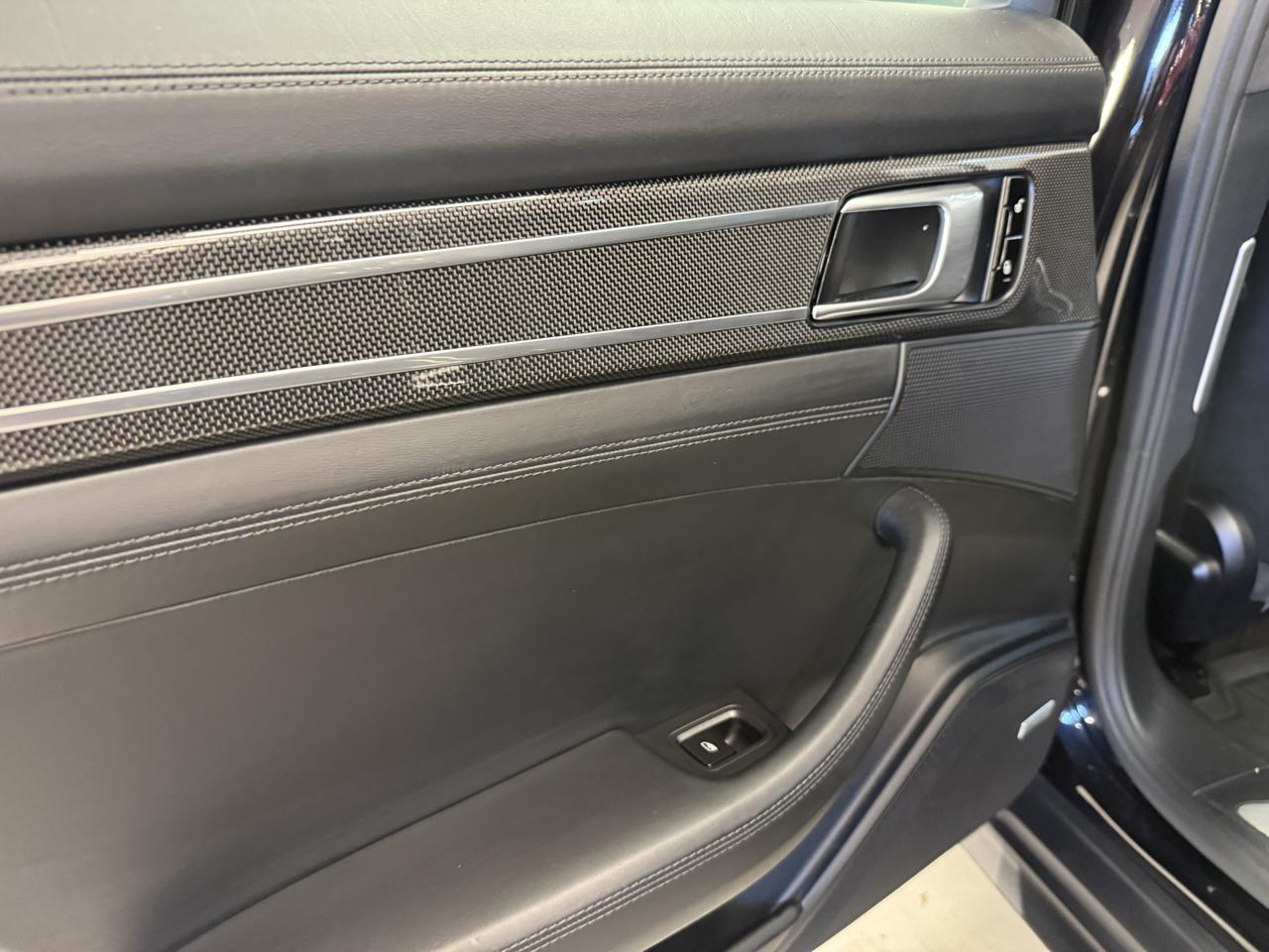 Porsche Panamera Turbo AWD 2017