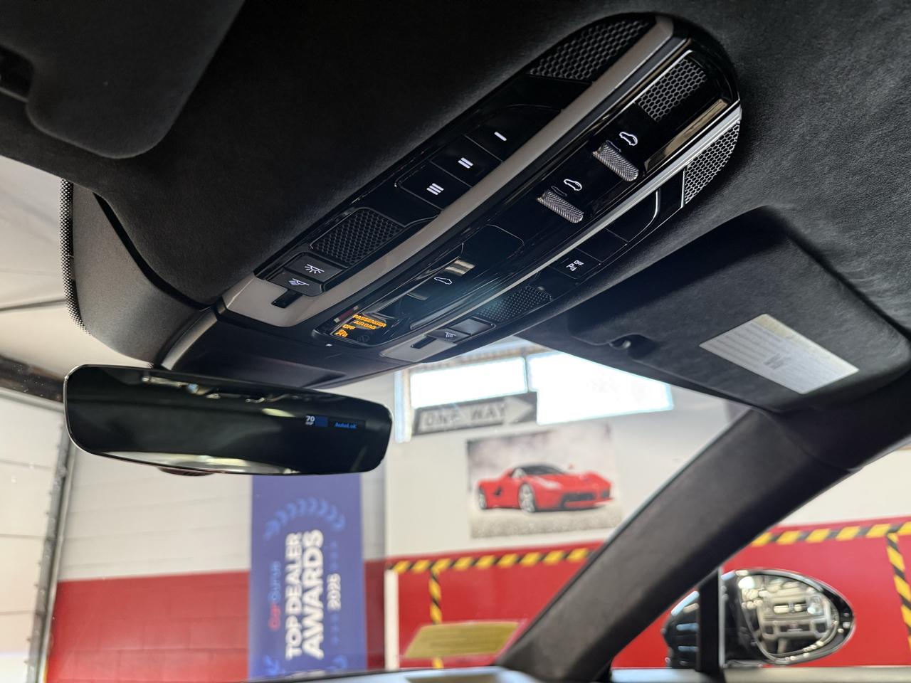 Porsche Panamera Turbo AWD 2017