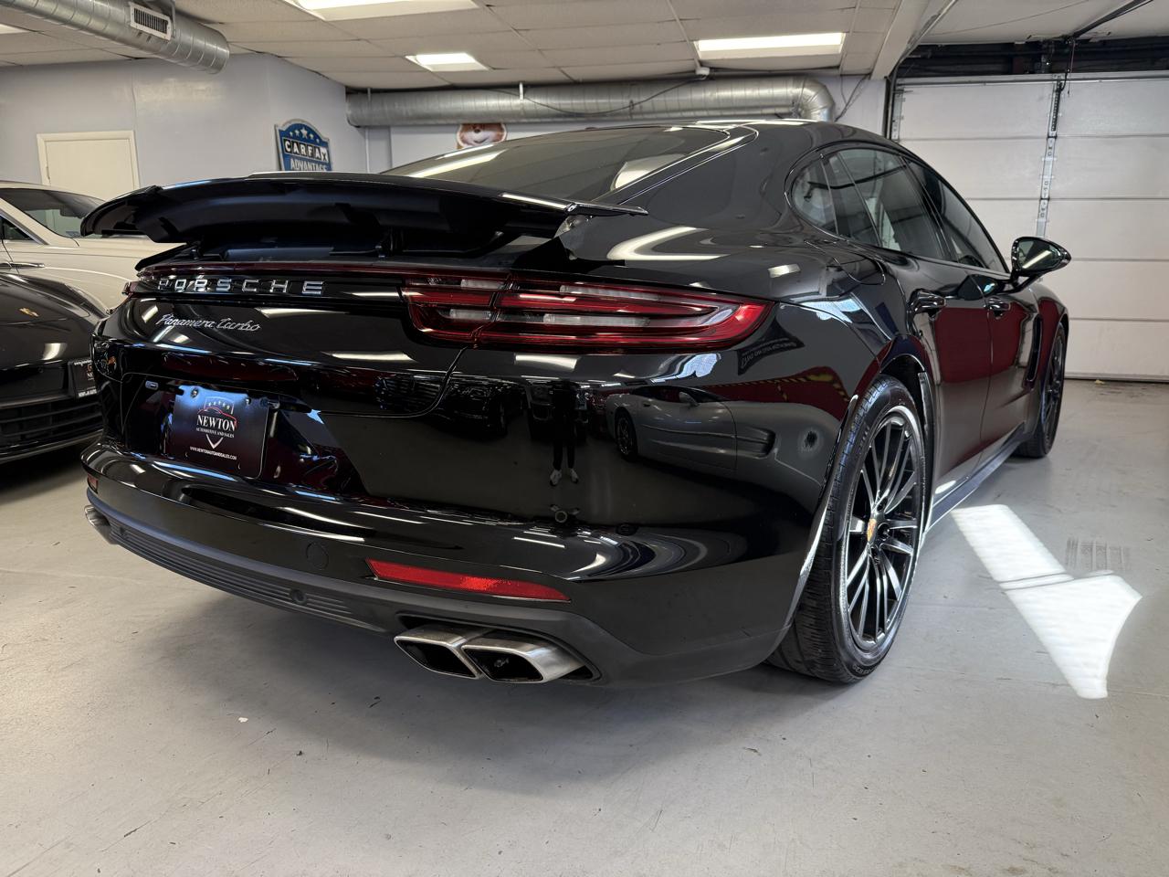 Porsche Panamera Turbo AWD 2017