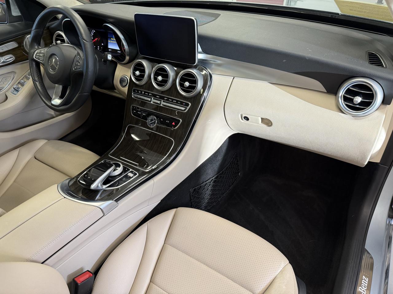Mercedes-Benz C-Class C300 4MATIC Sedan 2017