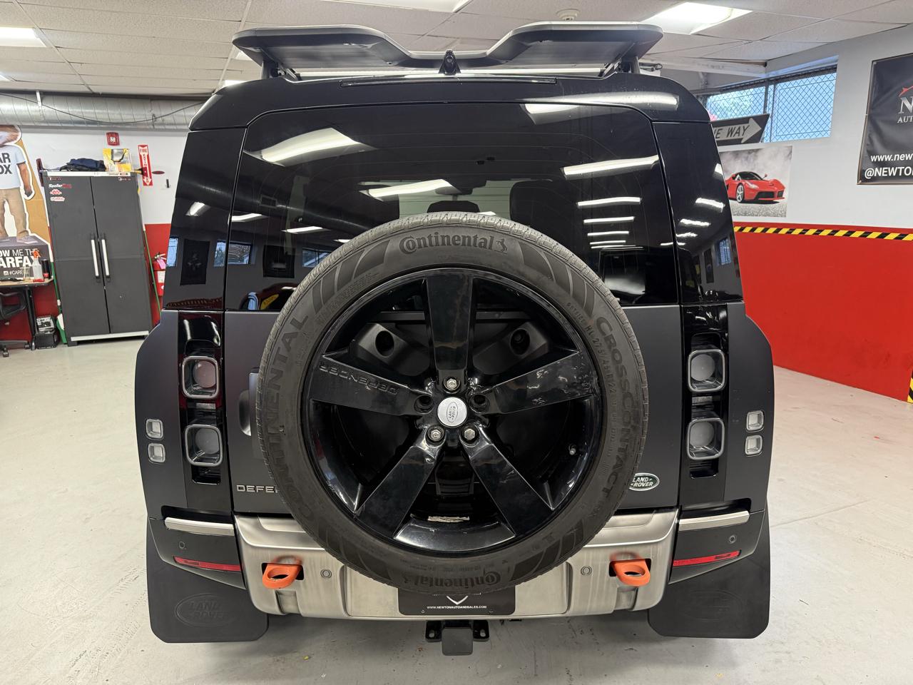 Land Rover Defender 110 X 2023