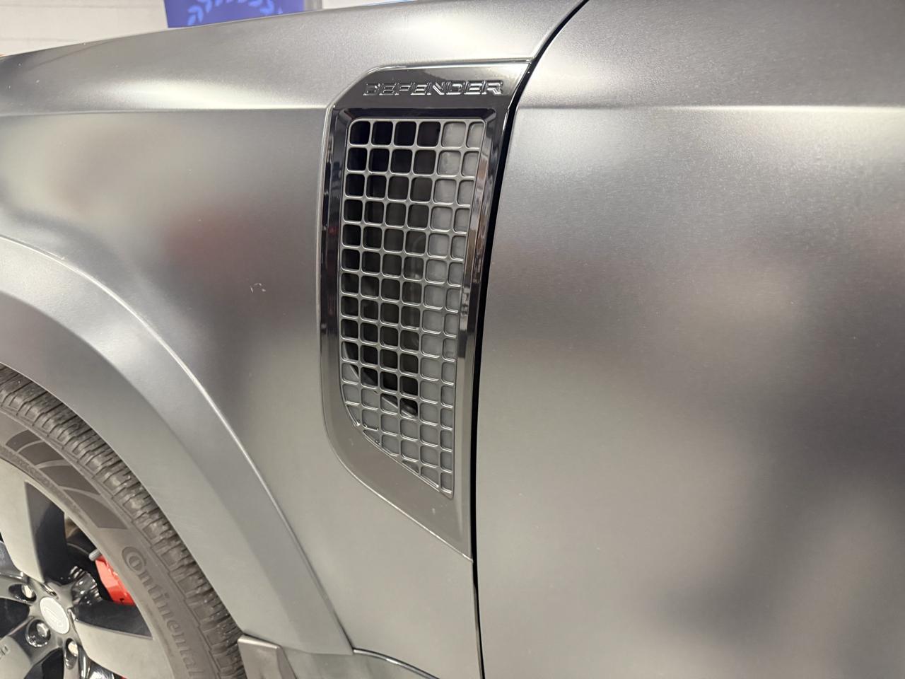 Land Rover Defender 110 X 2023