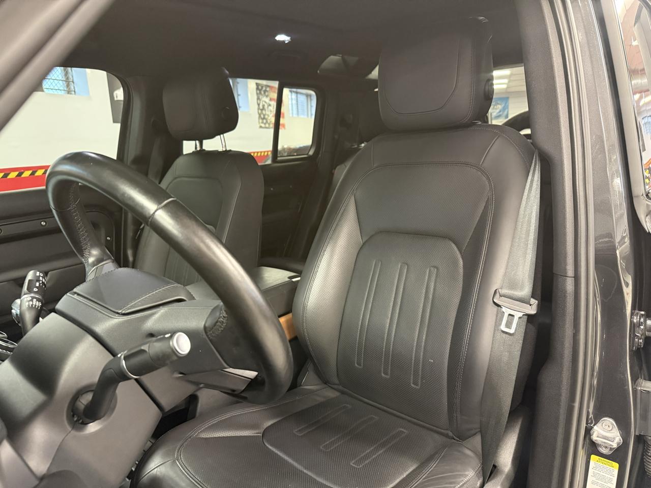 Land Rover Defender 110 X 2023