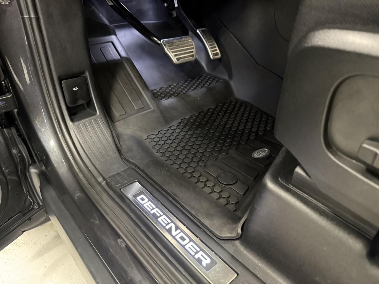 Land Rover Defender 110 X 2023