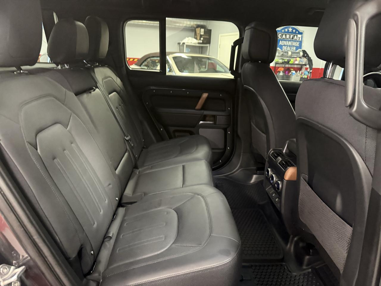 Land Rover Defender 110 X 2023