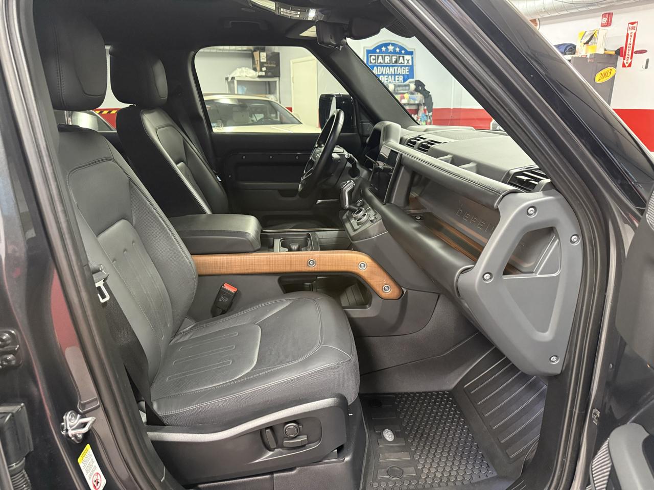 Land Rover Defender 110 X 2023