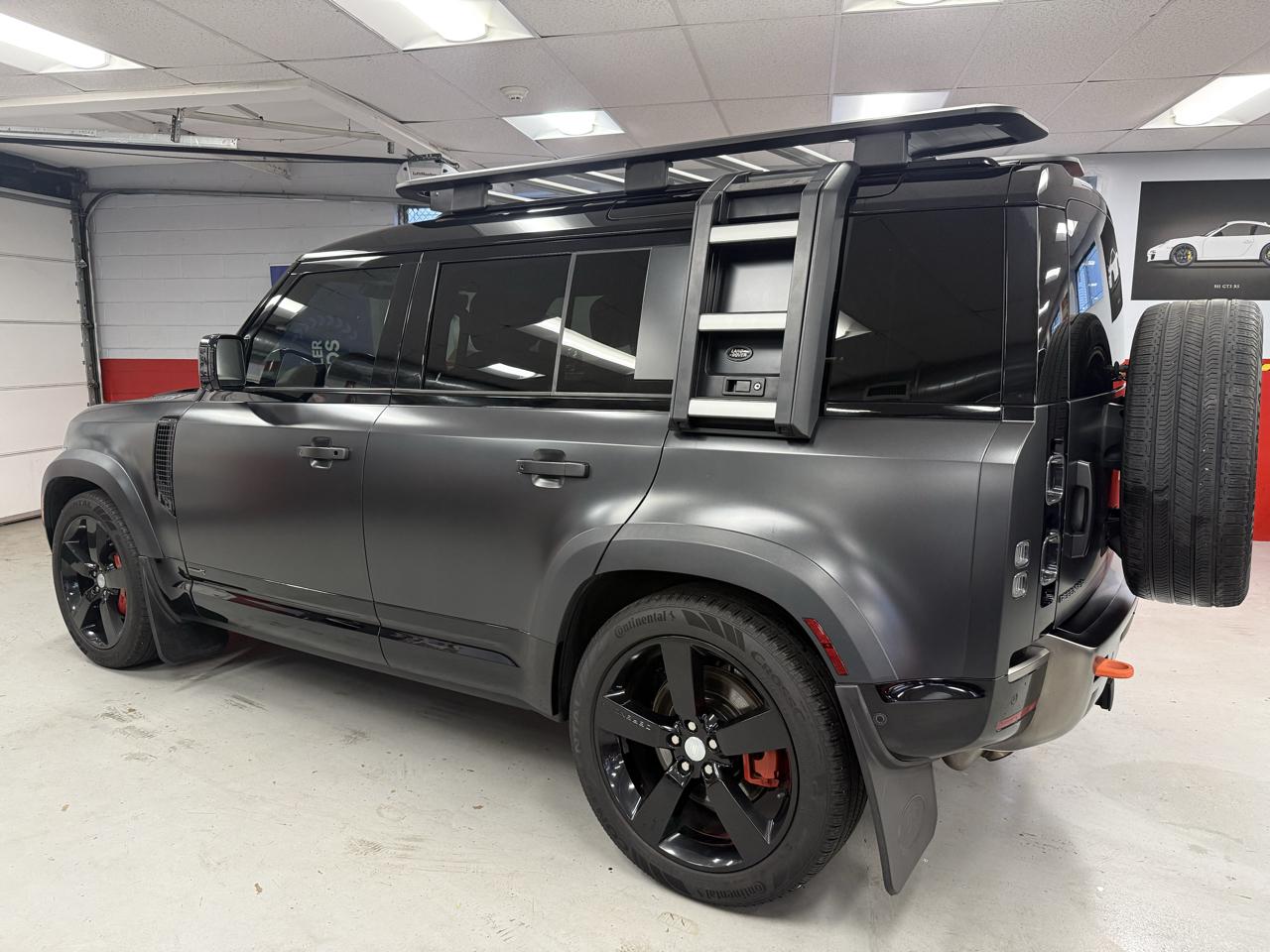 Land Rover Defender 110 X 2023