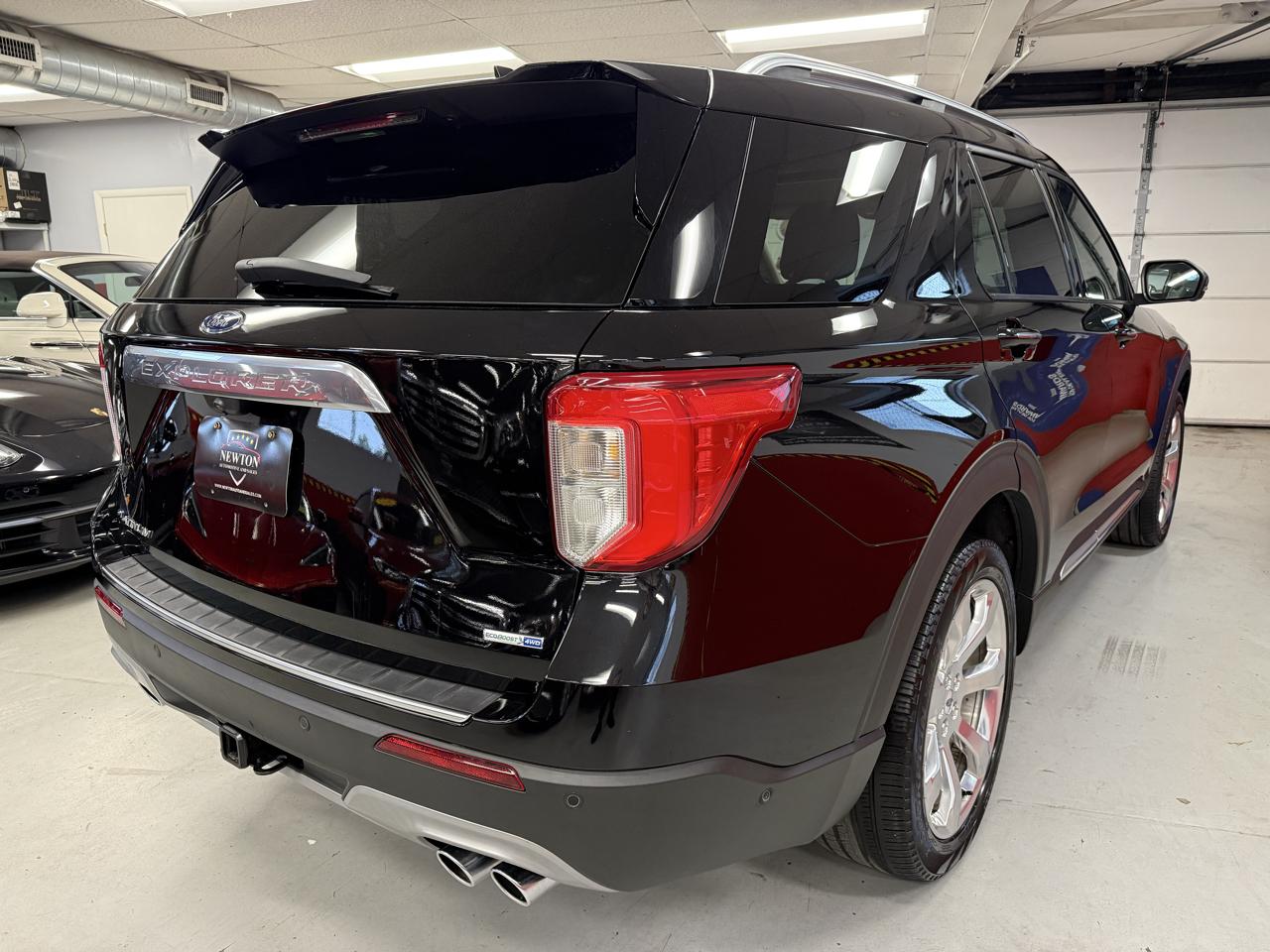Ford Explorer Platinum AWD 2020
