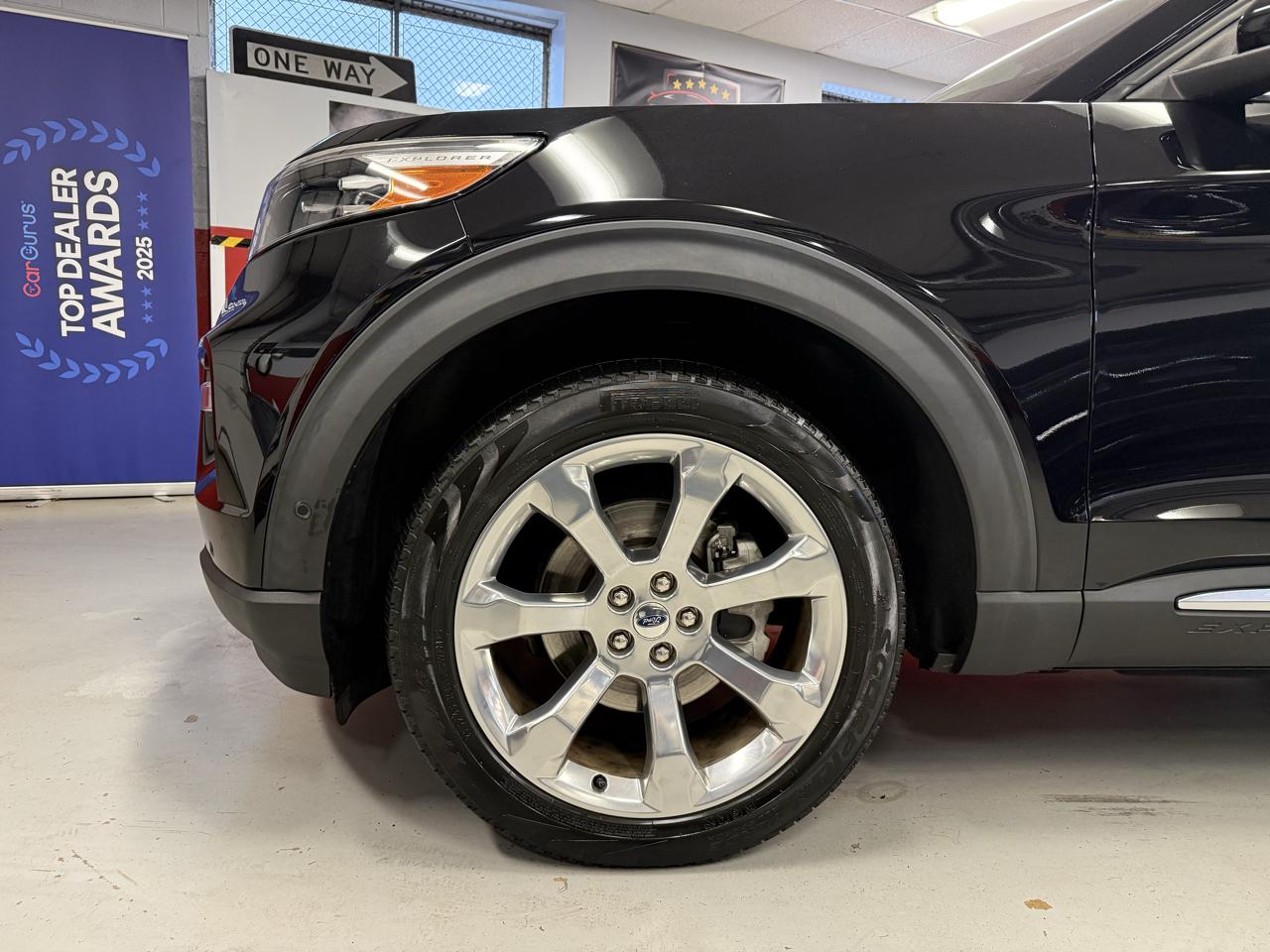 Ford Explorer Platinum AWD 2020