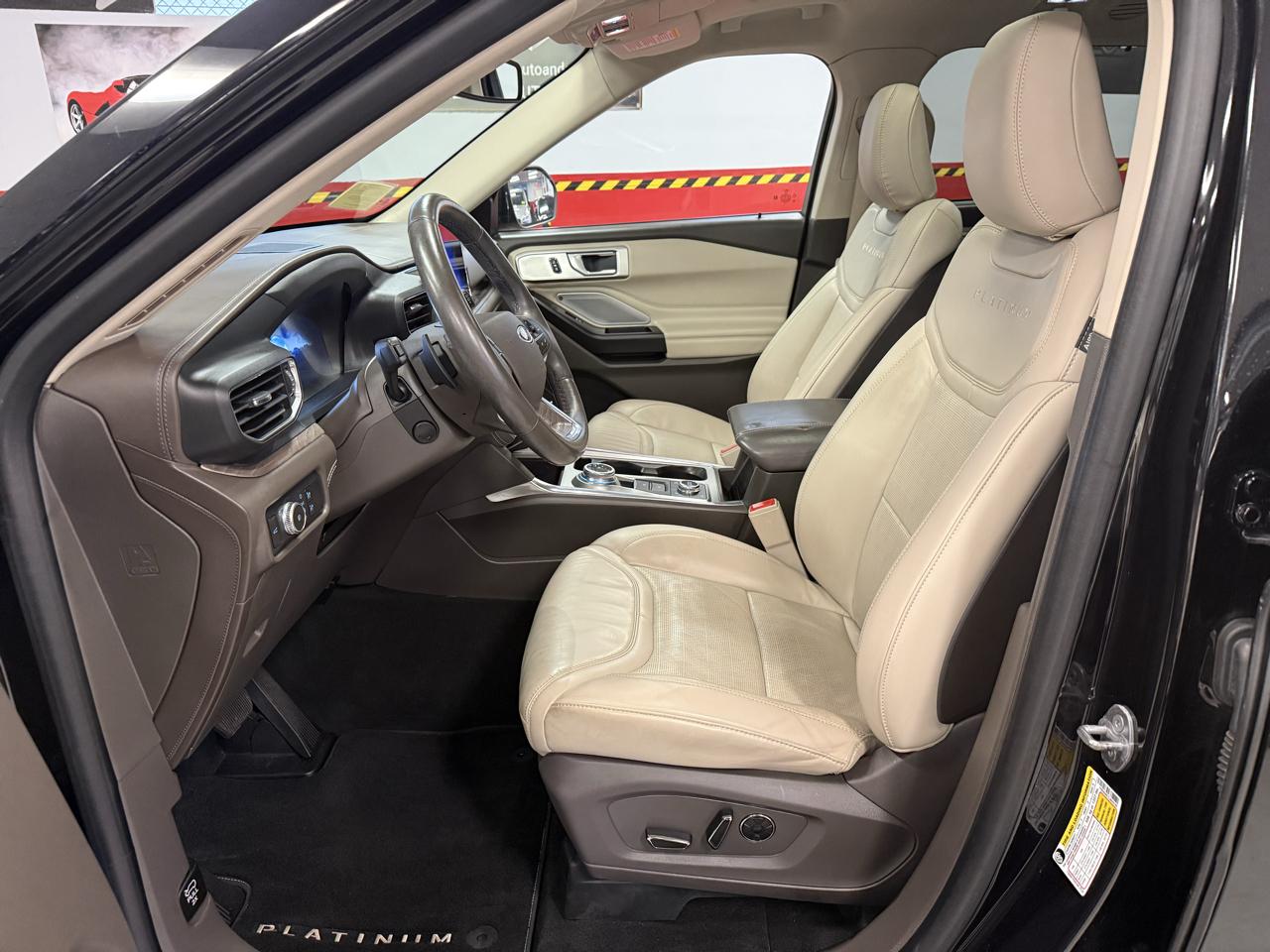 Ford Explorer Platinum AWD 2020