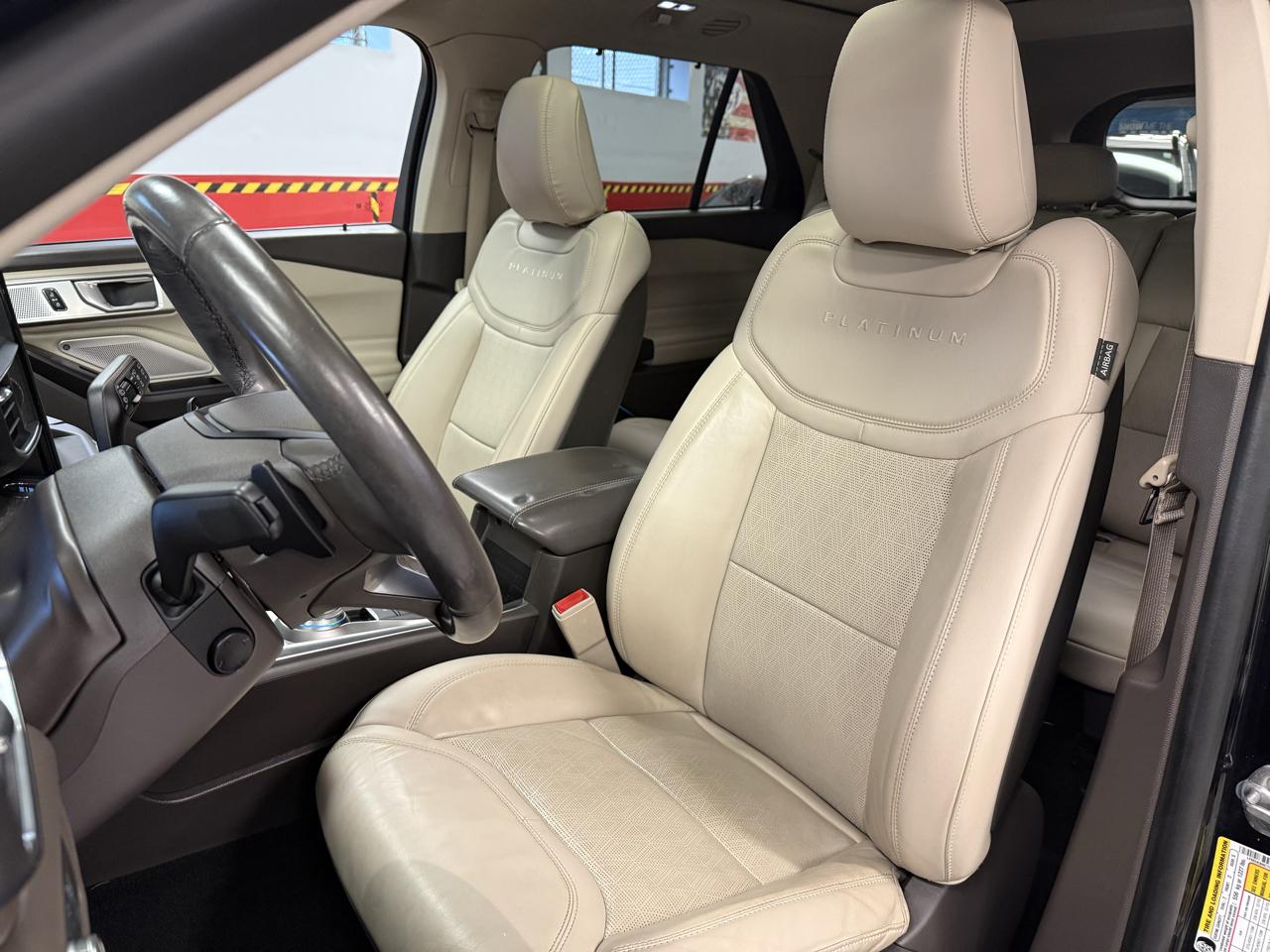 Ford Explorer Platinum AWD 2020