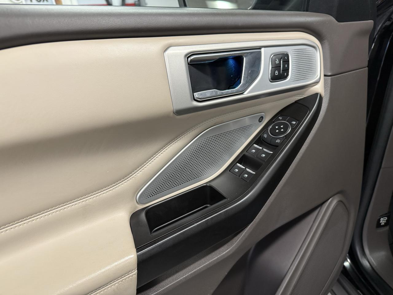 Ford Explorer Platinum AWD 2020