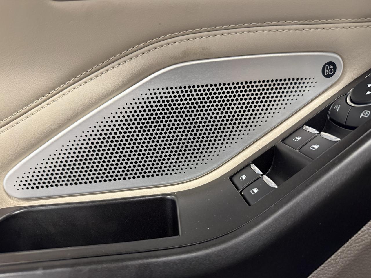 Ford Explorer Platinum AWD 2020