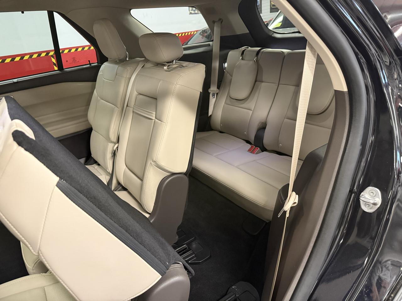 Ford Explorer Platinum AWD 2020