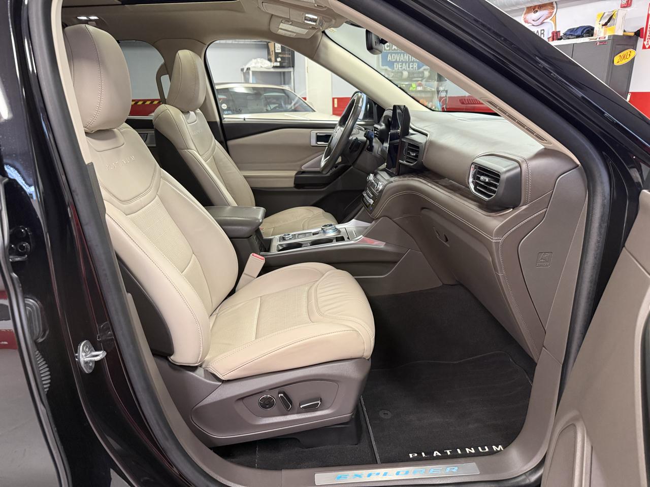 Ford Explorer Platinum AWD 2020