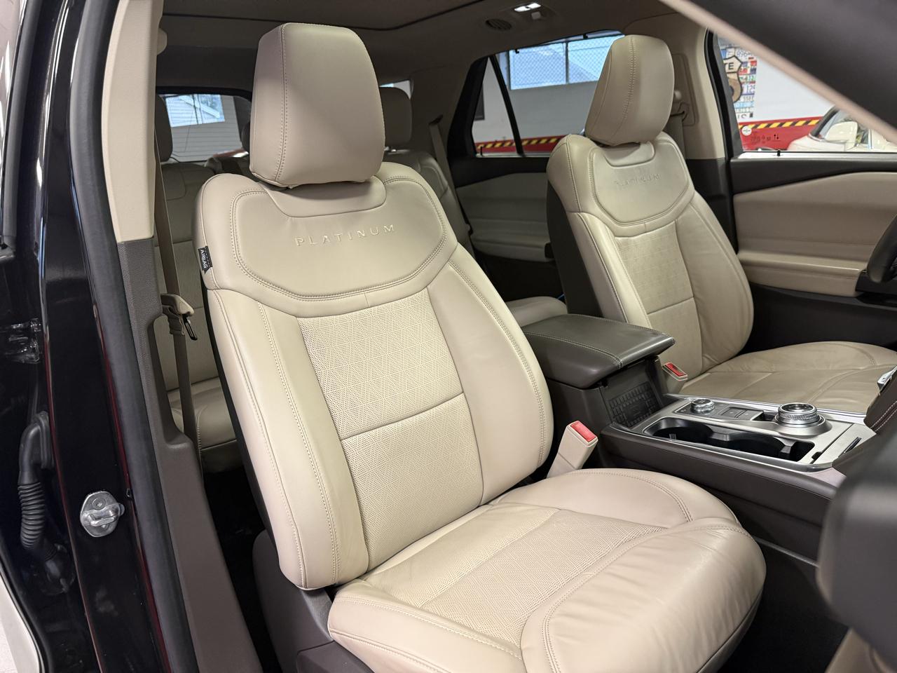 Ford Explorer Platinum AWD 2020