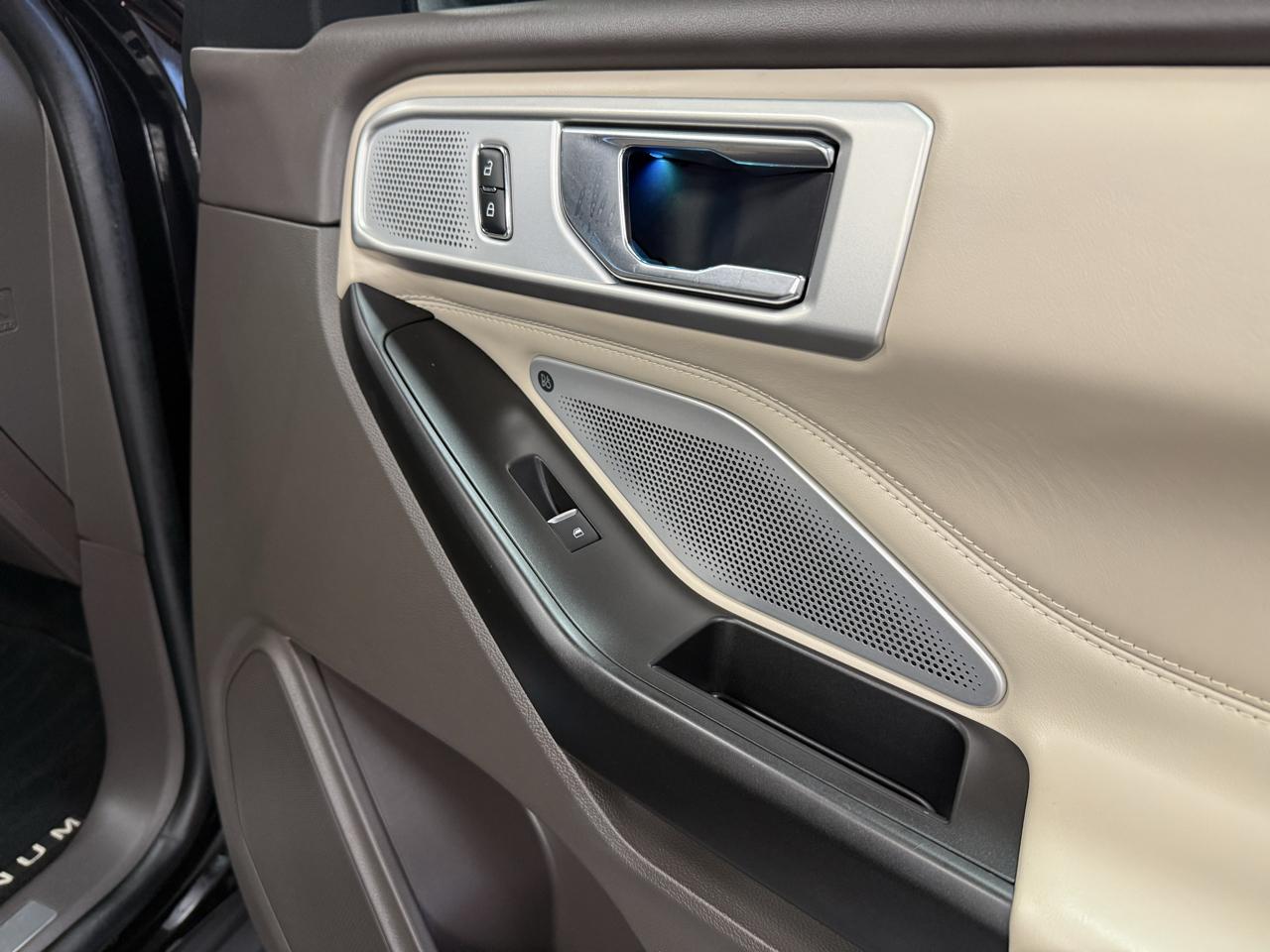 Ford Explorer Platinum AWD 2020