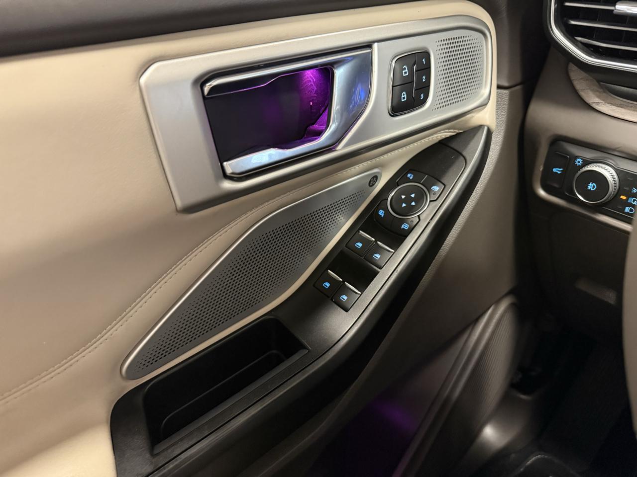 Ford Explorer Platinum AWD 2020