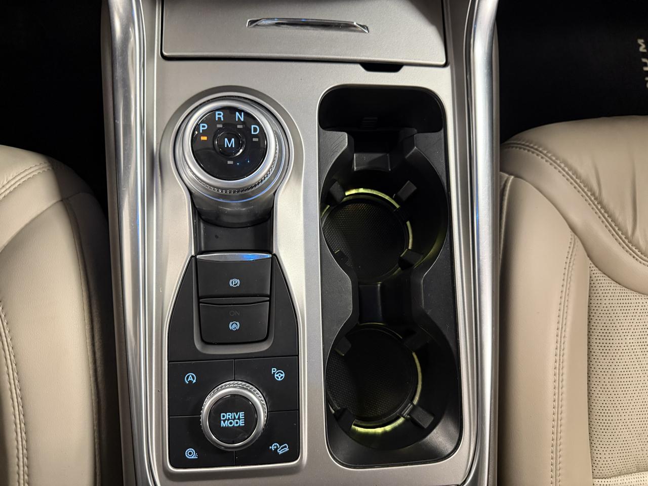 Ford Explorer Platinum AWD 2020