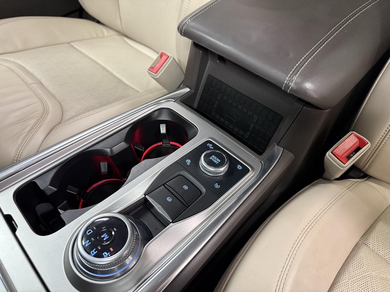 Ford Explorer Platinum AWD 2020