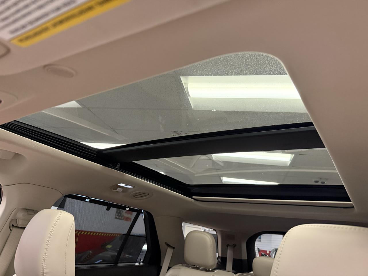 Ford Explorer Platinum AWD 2020