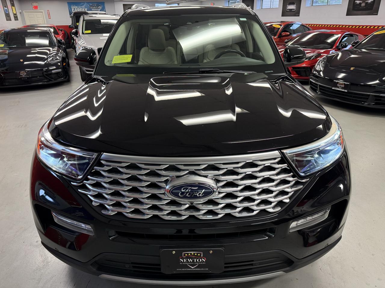 Ford Explorer Platinum AWD 2020