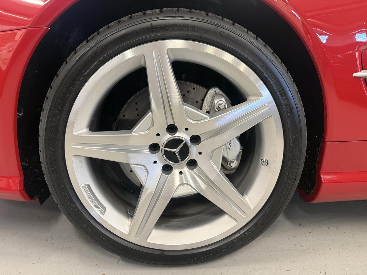 Mercedes-Benz SL-Class SL550 2009