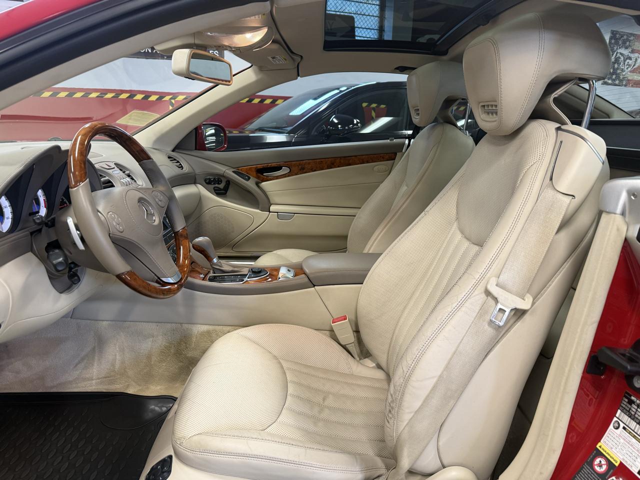 Mercedes-Benz SL-Class SL550 2009