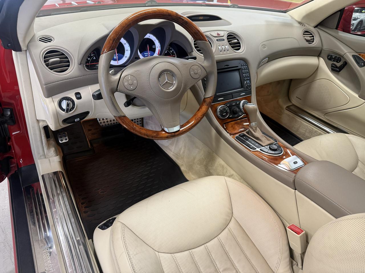 Mercedes-Benz SL-Class SL550 2009
