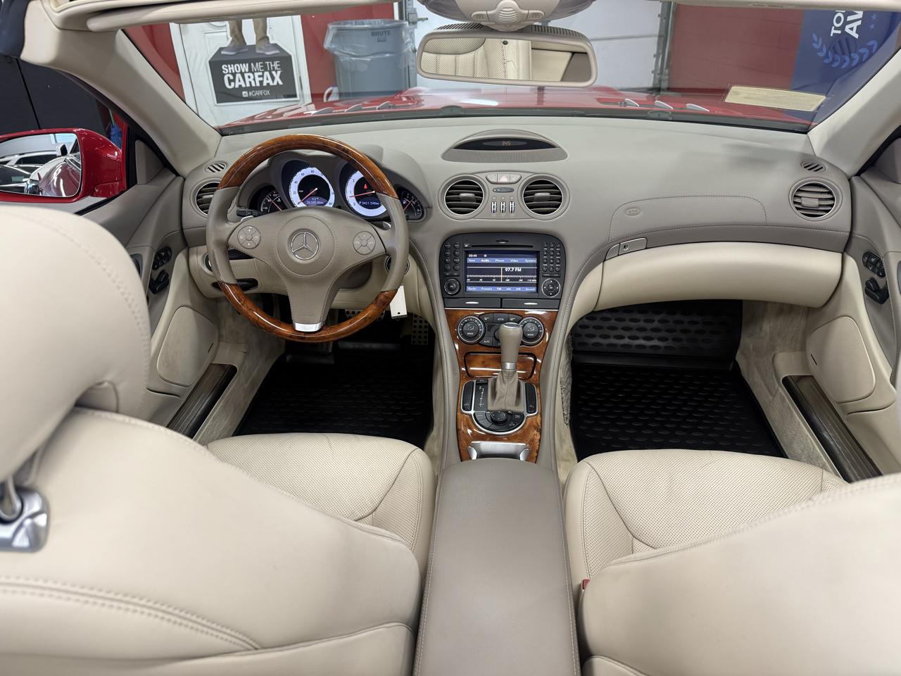 Mercedes-Benz SL-Class SL550 2009