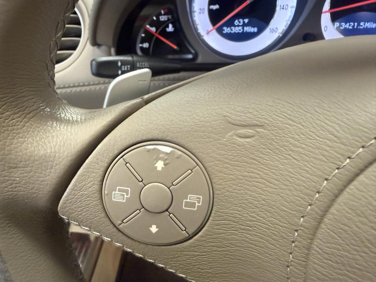 Mercedes-Benz SL-Class SL550 2009